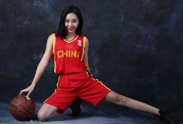 美媒：杜兰特训练中成功防下小贾巴里 后者：无语 我对你们失望